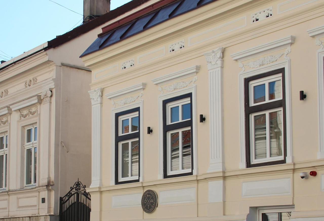Urban Lodge Belgrade Exterior photo
